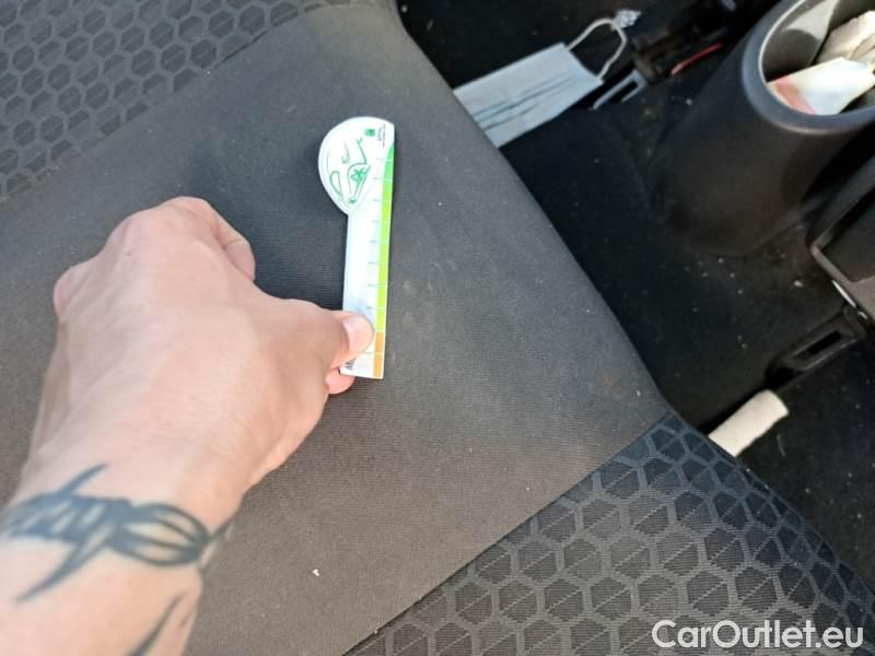 Opel  Corsa OPEL  / 2014 / 5P / BERLINA 1.4 ADVANCE 75CV #61