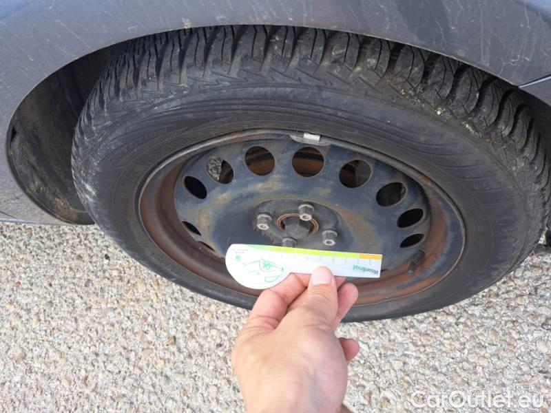 Opel  Corsa OPEL  / 2014 / 5P / BERLINA 1.4 ADVANCE 75CV #36