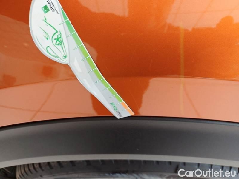 Peugeot  2008 PEUGEOT  / 2019 / 5P / CROSSOVER PURETECH 130 EAT8 GT S/S AUT. #50