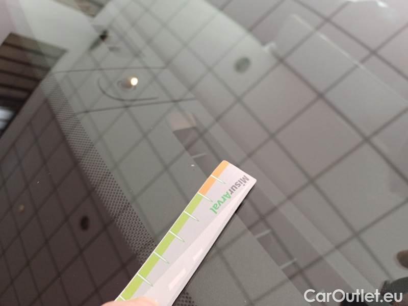 Peugeot  2008 PEUGEOT  / 2019 / 5P / CROSSOVER PURETECH 130 EAT8 GT S/S AUT. #26