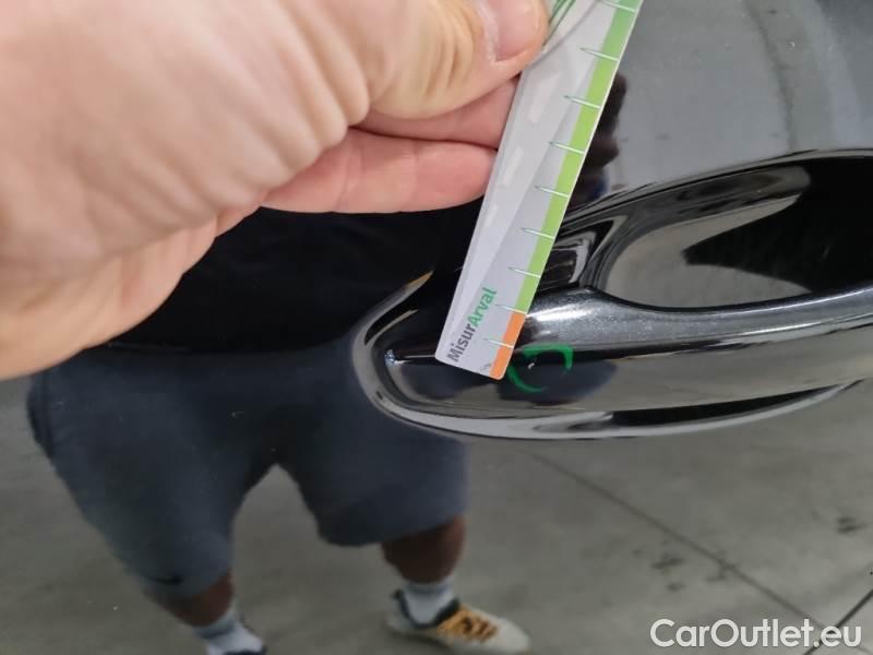 Peugeot  3008 PEUGEOT  / 2016 / 5P / SUV BLUEHDI 130 EAT8 SeS BUSINESS #62