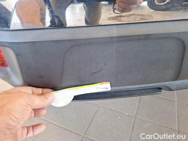 Peugeot  3008 PEUGEOT  / 2020 / 5P / SUV BLUEHDI 130 EAT8 SeS ALLURE #96