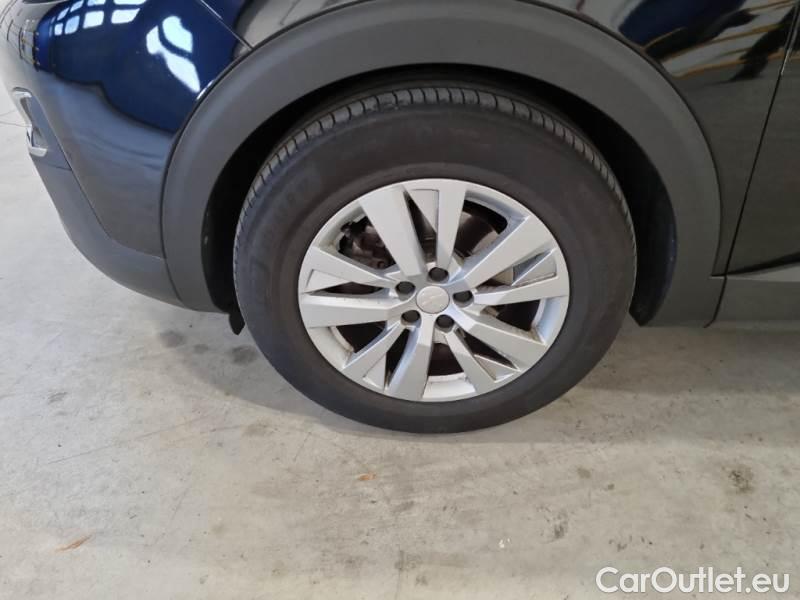 Peugeot  3008 PEUGEOT  / 2016 / 5P / SUV BLUEHDI 130 EAT8 SeS BUSINESS #20