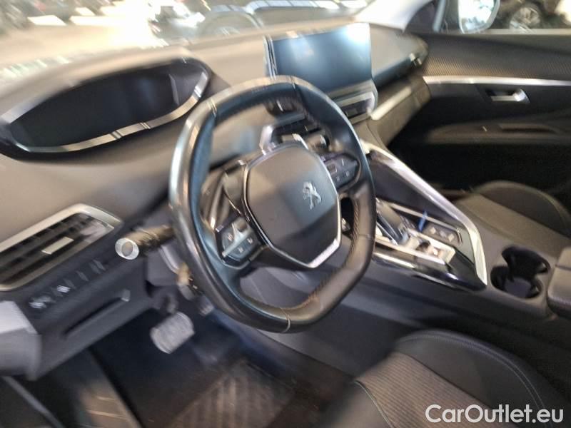 Peugeot  3008 PEUGEOT  / 2020 / 5P / SUV BLUEHDI 130 EAT8 SeS ALLURE #158