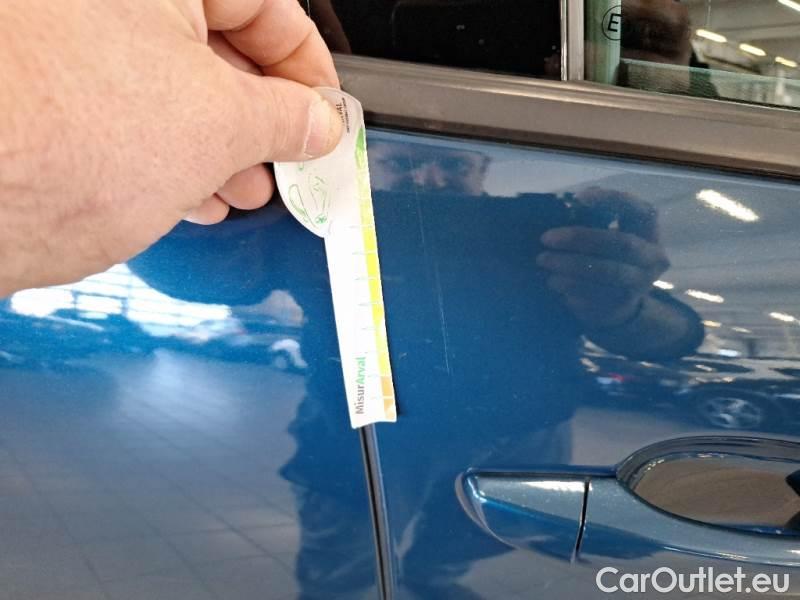 Peugeot  3008 PEUGEOT  / 2020 / 5P / SUV BLUEHDI 130 EAT8 SeS ALLURE #72