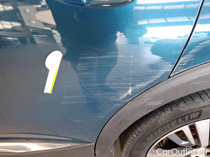 Peugeot  3008 PEUGEOT  / 2020 / 5P / SUV BLUEHDI 130 EAT8 SeS ALLURE #104