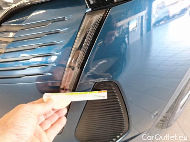 Peugeot  3008 PEUGEOT  / 2020 / 5P / SUV BLUEHDI 130 EAT8 SeS ALLURE #41