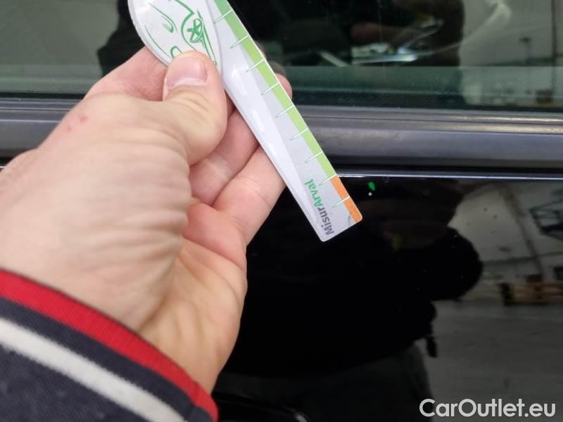 Peugeot  3008 PEUGEOT  / 2016 / 5P / SUV BLUEHDI 130 EAT8 SeS BUSINESS #41