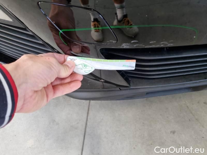 Peugeot  3008 PEUGEOT  / 2016 / 5P / SUV BLUEHDI 130 EAT8 SeS BUSINESS #36