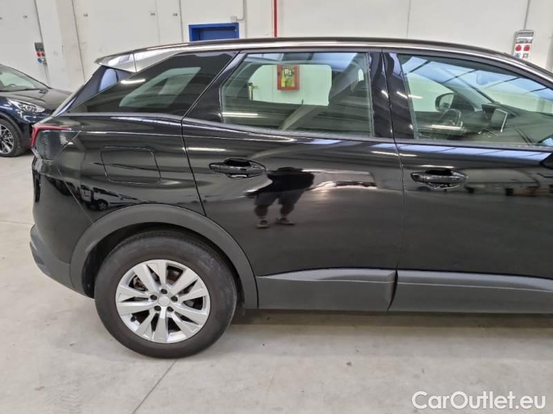 Peugeot  3008 PEUGEOT  / 2016 / 5P / SUV BLUEHDI 130 EAT8 SeS BUSINESS #42