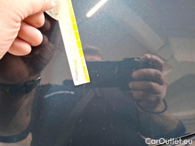 Peugeot  3008 PEUGEOT  / 2020 / 5P / SUV BLUEHDI 130 EAT8 SeS ALLURE #38