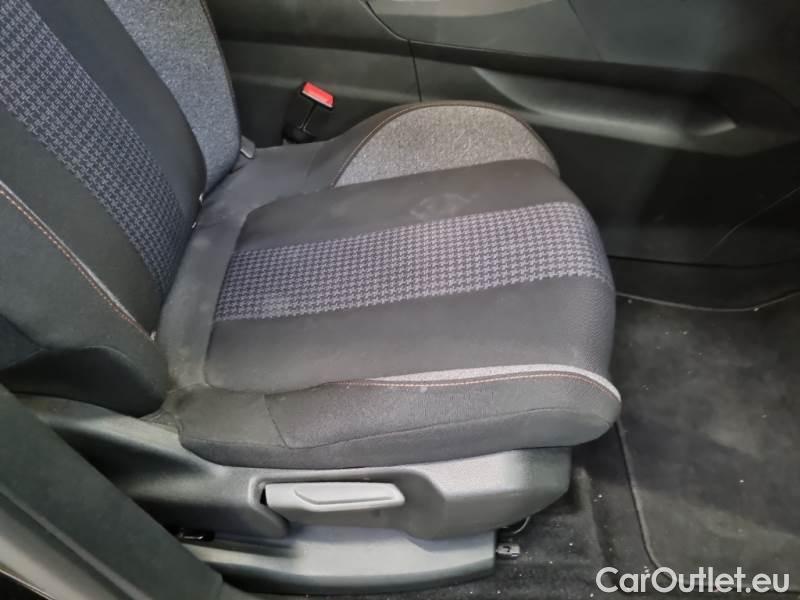 Peugeot  3008 PEUGEOT  / 2016 / 5P / SUV BLUEHDI 130 EAT8 SeS BUSINESS #83