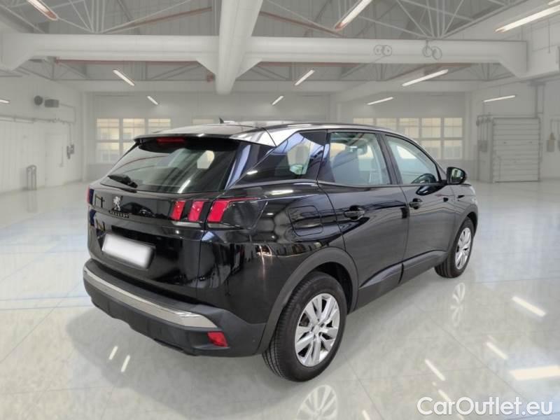 Peugeot  3008 PEUGEOT  / 2016 / 5P / SUV BLUEHDI 130 EAT8 SeS BUSINESS #2