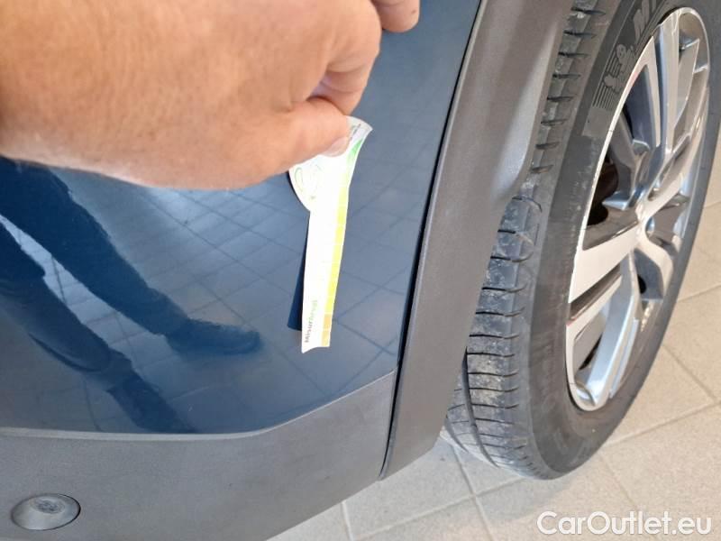 Peugeot  3008 PEUGEOT  / 2020 / 5P / SUV BLUEHDI 130 EAT8 SeS ALLURE #88