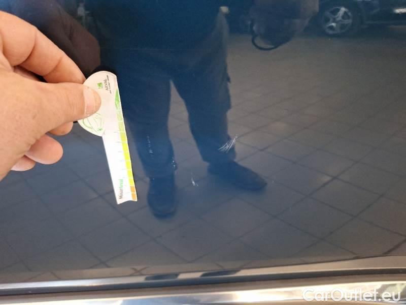 Peugeot  3008 PEUGEOT  / 2020 / 5P / SUV BLUEHDI 130 EAT8 SeS ALLURE #68