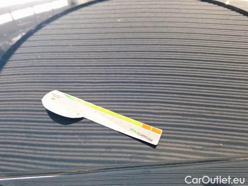 Peugeot  3008 PEUGEOT  / 2020 / 5P / SUV BLUEHDI 130 EAT8 SeS ALLURE #26