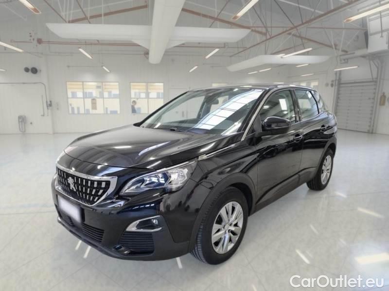 Peugeot  3008 PEUGEOT  / 2016 / 5P / SUV BLUEHDI 130 EAT8 SeS BUSINESS #1