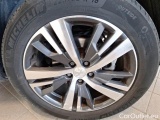 Peugeot  3008 PEUGEOT  / 2020 / 5P / SUV BLUEHDI 130 EAT8 SeS ALLURE #135