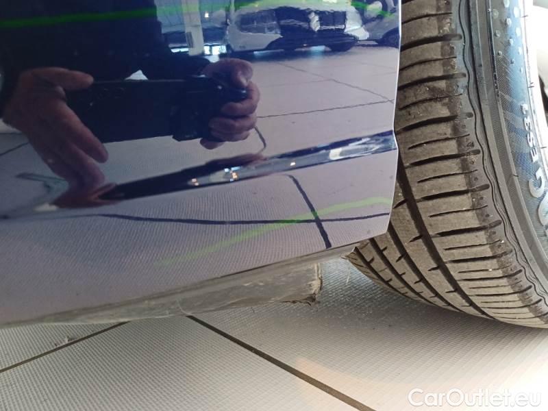 Volkswagen  Golf  VOLKSWAGEN / 2019 / 5P / BERLINA 2.0 TDI SCR 85KW LIFE DSG #102