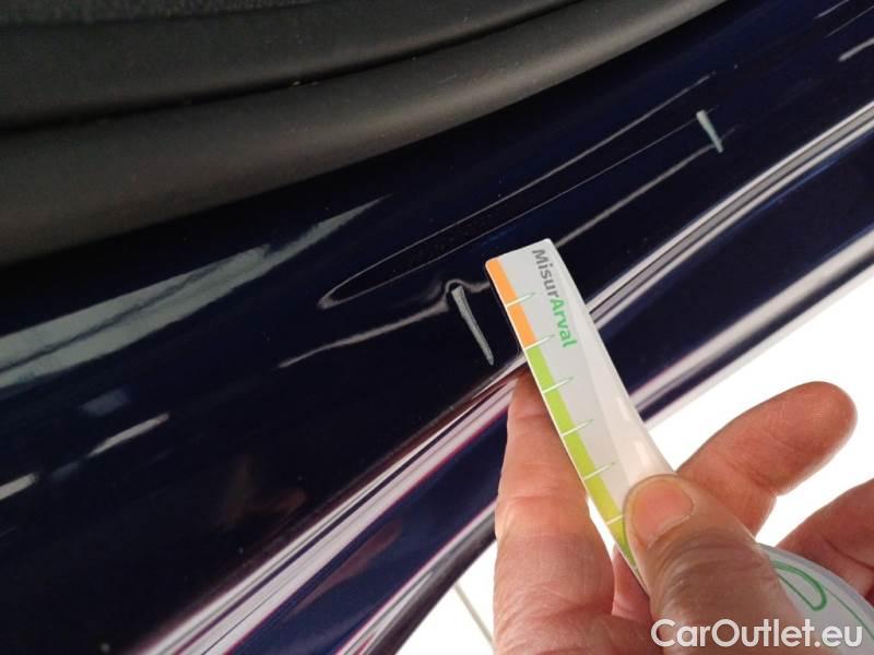 Volkswagen  Golf  VOLKSWAGEN / 2019 / 5P / BERLINA 2.0 TDI SCR 85KW LIFE DSG #137