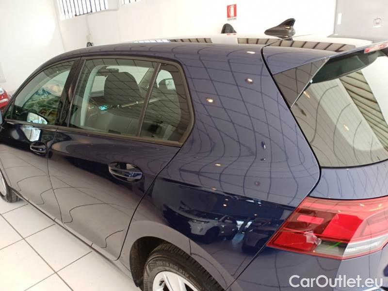 Volkswagen  Golf  VOLKSWAGEN / 2019 / 5P / BERLINA 2.0 TDI SCR 85KW LIFE DSG #81
