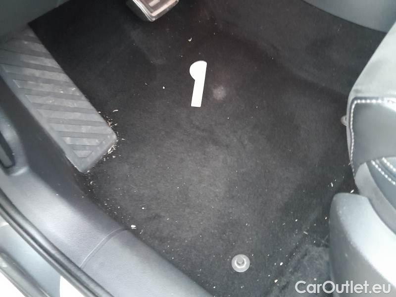 Skoda  Kodiaq SKODA  / 2021 / 5P / SUV 2.0 TDI 110KW SPORTLINE DSG 7P #107