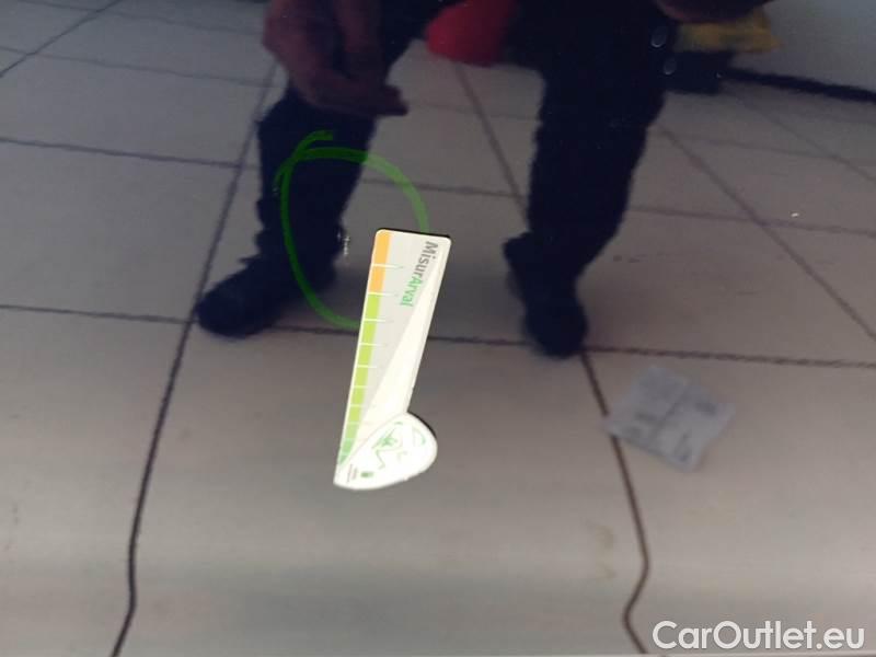 Volkswagen  Golf  VOLKSWAGEN / 2019 / 5P / BERLINA 2.0 TDI SCR 85KW LIFE DSG #55