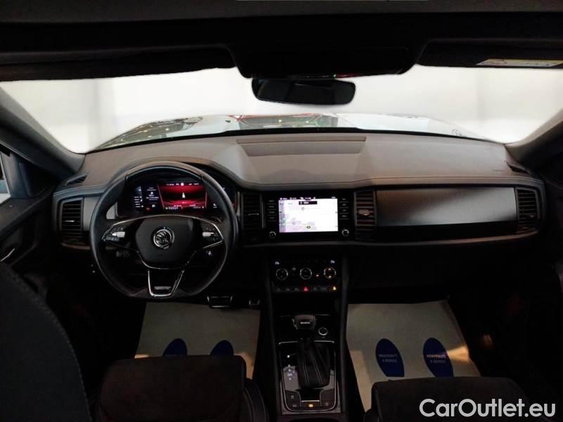 Skoda  Kodiaq SKODA  / 2021 / 5P / SUV 2.0 TDI 110KW SPORTLINE DSG 7P #3