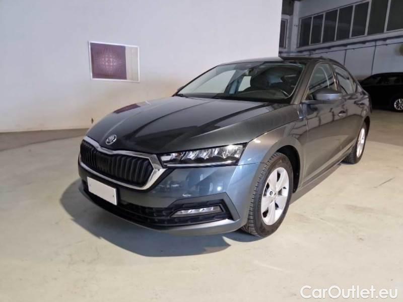 Skoda  Octavia SKODA  / 2020 / 5P / BERLINA 2.0 TDI EVO 110KW EXECUTIVE DSG #1