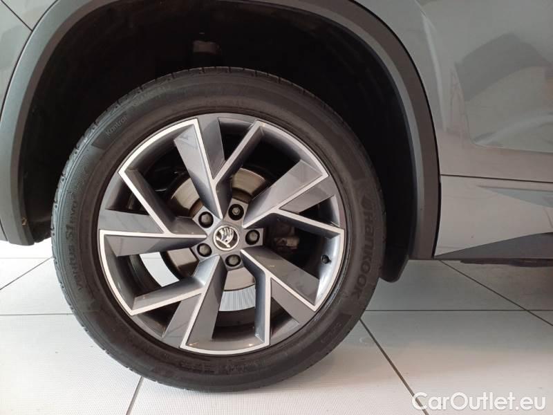 Skoda  Kodiaq SKODA  / 2021 / 5P / SUV 2.0 TDI 110KW SPORTLINE DSG 7P #22