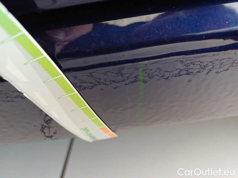 Volkswagen  Golf  VOLKSWAGEN / 2019 / 5P / BERLINA 2.0 TDI SCR 85KW LIFE DSG #96