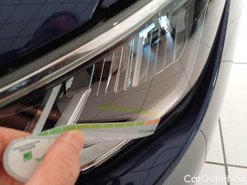 Volkswagen  Golf  VOLKSWAGEN / 2019 / 5P / BERLINA 2.0 TDI SCR 85KW LIFE DSG #43