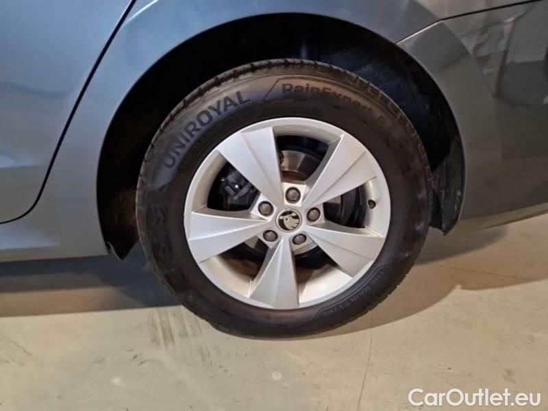 Skoda  Octavia SKODA  / 2020 / 5P / BERLINA 2.0 TDI EVO 110KW EXECUTIVE DSG #20