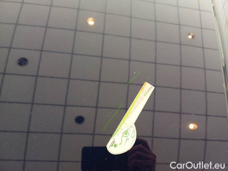 Volkswagen  Golf  VOLKSWAGEN / 2019 / 5P / BERLINA 2.0 TDI SCR 85KW LIFE DSG #36