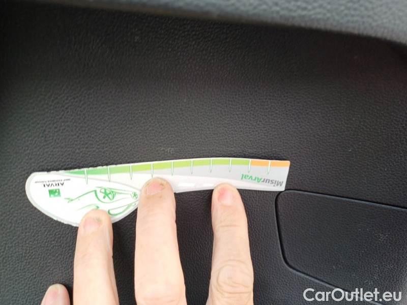 Volkswagen  Golf  VOLKSWAGEN / 2019 / 5P / BERLINA 2.0 TDI SCR 85KW LIFE DSG #148