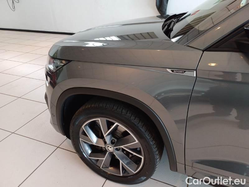 Skoda  Kodiaq SKODA  / 2021 / 5P / SUV 2.0 TDI 110KW SPORTLINE DSG 7P #95