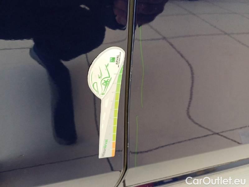 Volkswagen  Golf  VOLKSWAGEN / 2019 / 5P / BERLINA 2.0 TDI SCR 85KW LIFE DSG #57