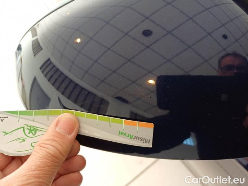 Volkswagen  Golf  VOLKSWAGEN / 2019 / 5P / BERLINA 2.0 TDI SCR 85KW LIFE DSG #112