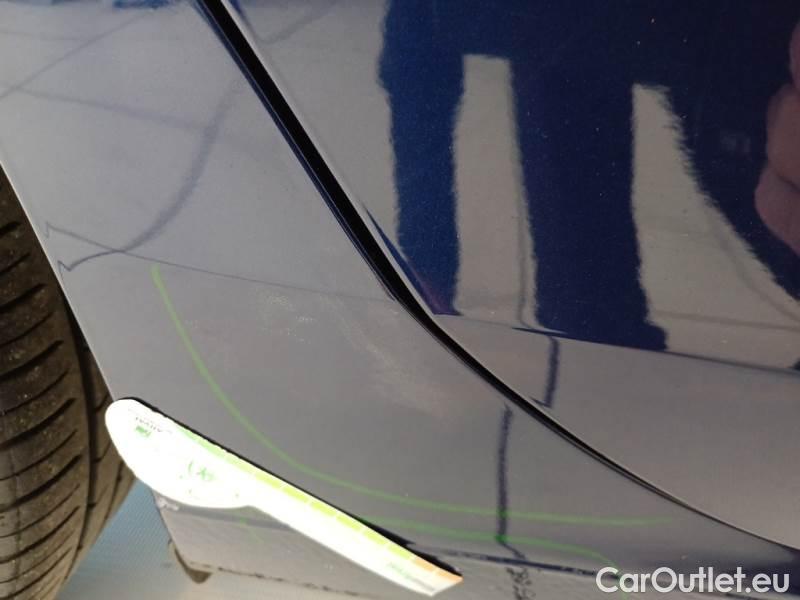 Volkswagen  Golf  VOLKSWAGEN / 2019 / 5P / BERLINA 2.0 TDI SCR 85KW LIFE DSG #58