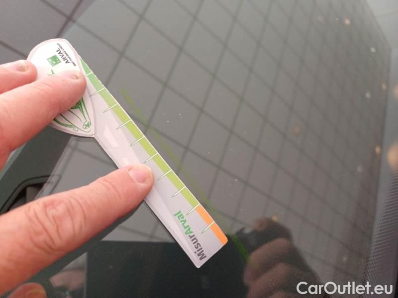 Volkswagen  Golf  VOLKSWAGEN / 2019 / 5P / BERLINA 2.0 TDI SCR 85KW LIFE DSG #31