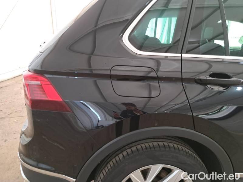 Volkswagen  Tiguan VOLKSWAGEN  / 2020 / 5P / SUV 2.0 TSI ELEGANCE DSG 4MOTION #57