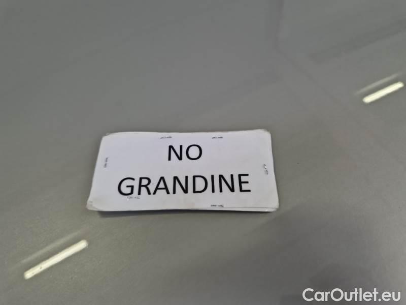 Volvo  XC60 VOLVO  / 2021 / 5P / SUV B4 D AUTOMATICO MOMENTUM PRO #23