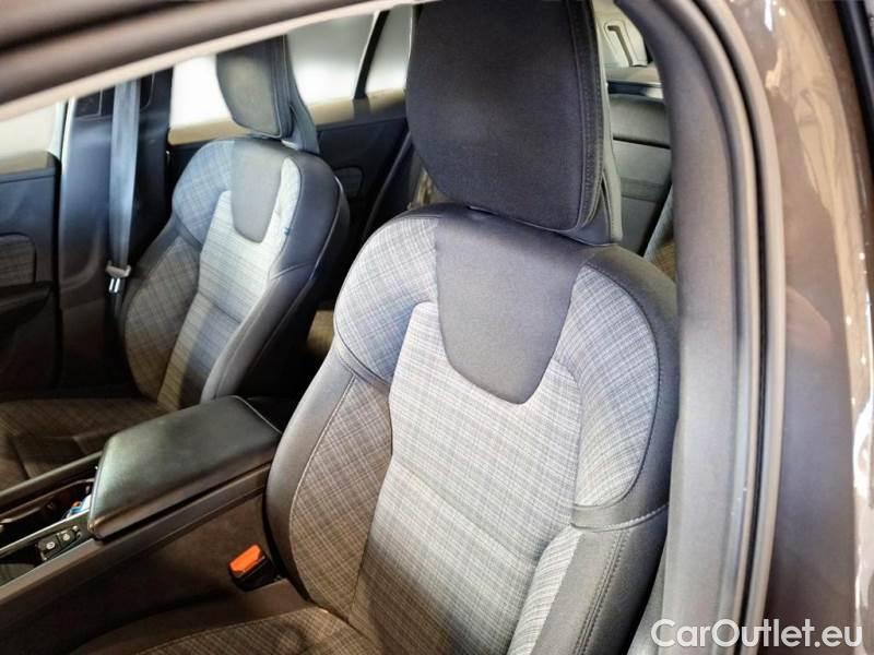 Volvo  V60 VOLVO  / 2019 / 5P / STATION WAGON B4 D AUTOM.CORE #11