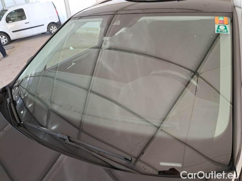 Volkswagen  Tiguan VOLKSWAGEN  / 2020 / 5P / SUV 2.0 TSI ELEGANCE DSG 4MOTION #25