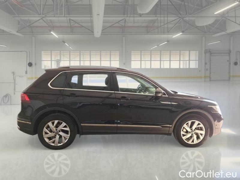 Volkswagen  Tiguan VOLKSWAGEN  / 2020 / 5P / SUV 2.0 TSI ELEGANCE DSG 4MOTION #7
