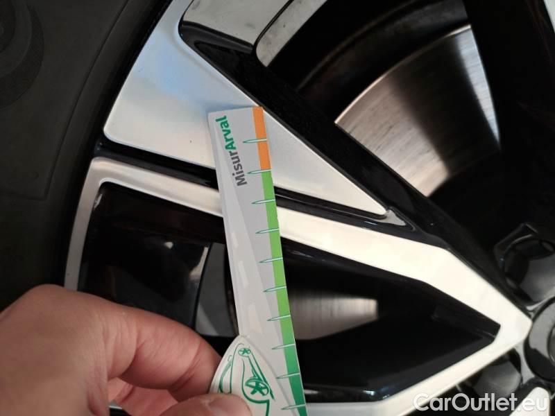 Volvo  XC60 VOLVO  / 2021 / 5P / FUORISTRADA B4 D AUTOMATICO CORE N1 #64