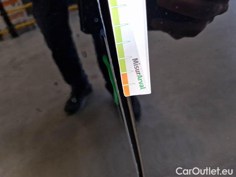 Volvo  V60 VOLVO  / 2019 / 5P / STATION WAGON B4 D AUTOM. MOMENTUM BUSINESS #57