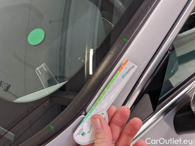 Volvo  XC60 VOLVO  / 2021 / 5P / SUV B4 D AUTOMATICO MOMENTUM PRO #78