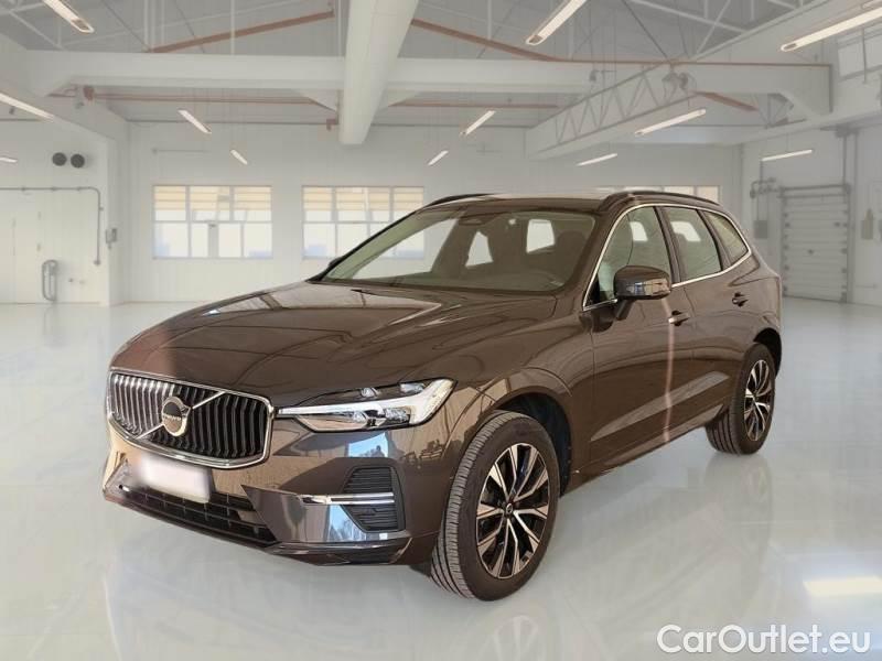 Volvo  XC60 VOLVO  / 2021 / 5P / FUORISTRADA B4 D AUTOMATICO CORE N1 #1