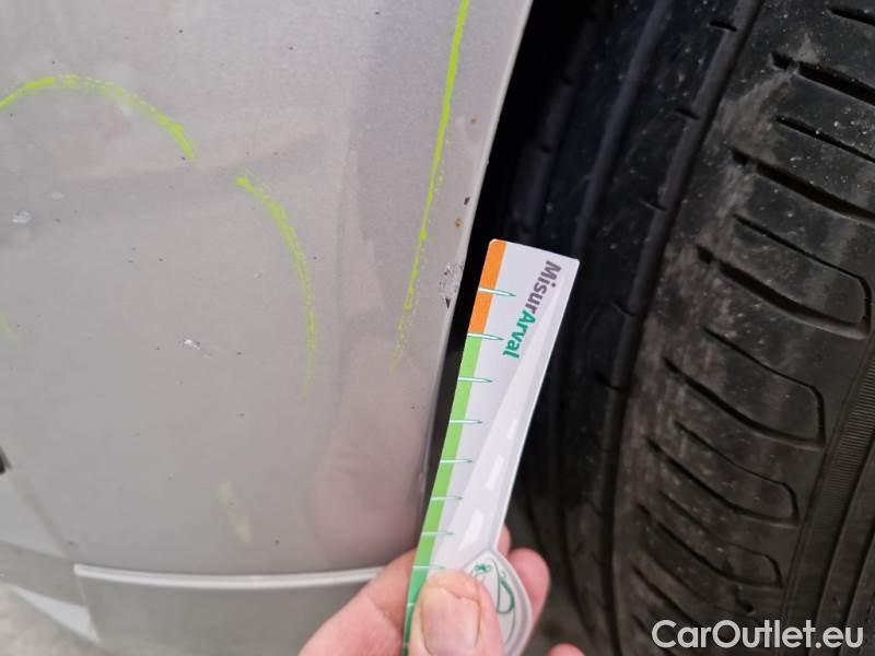 Volvo  XC60 VOLVO  / 2021 / 5P / SUV B4 D AUTOMATICO MOMENTUM PRO #33